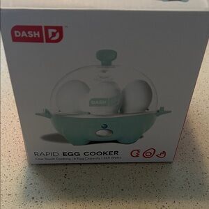 Dash Rapid Egg Cooker in Mint Green NIB